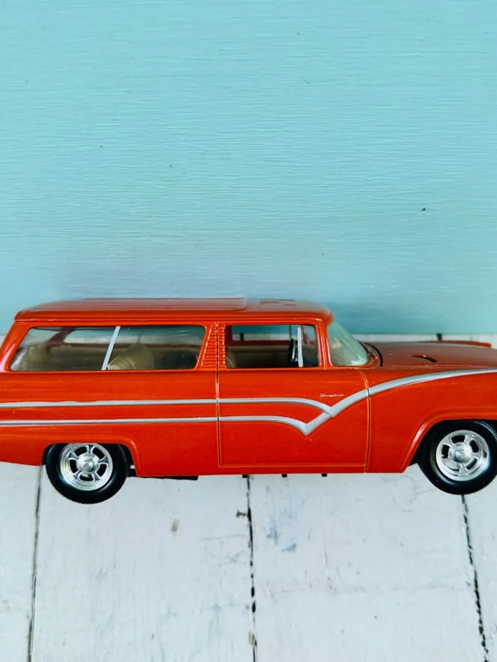 ERTL 24 scale
